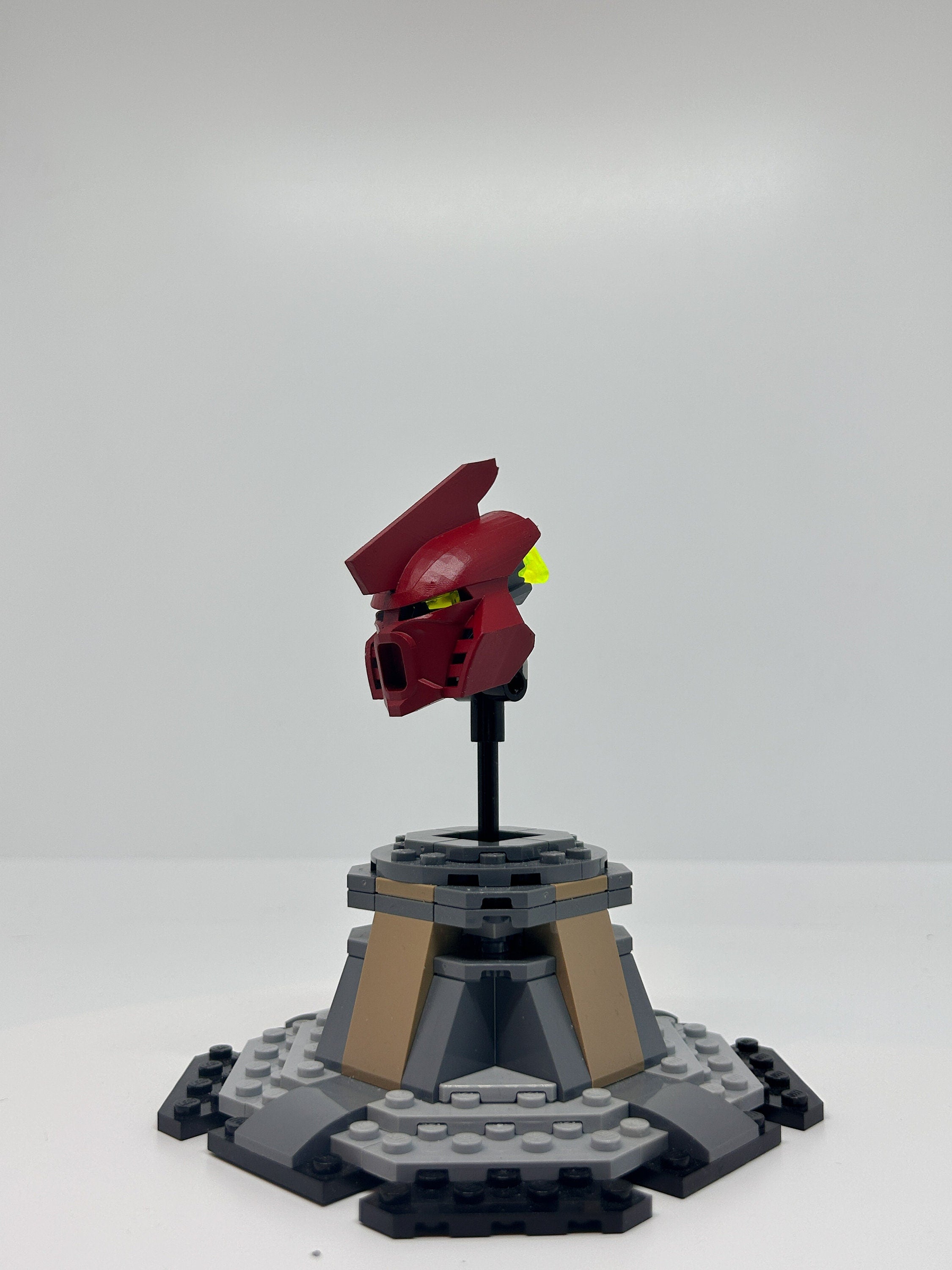 Sky Adaptive Mask of Shielding | Kanohi Hau, Metru Red (Rothanak Ver)