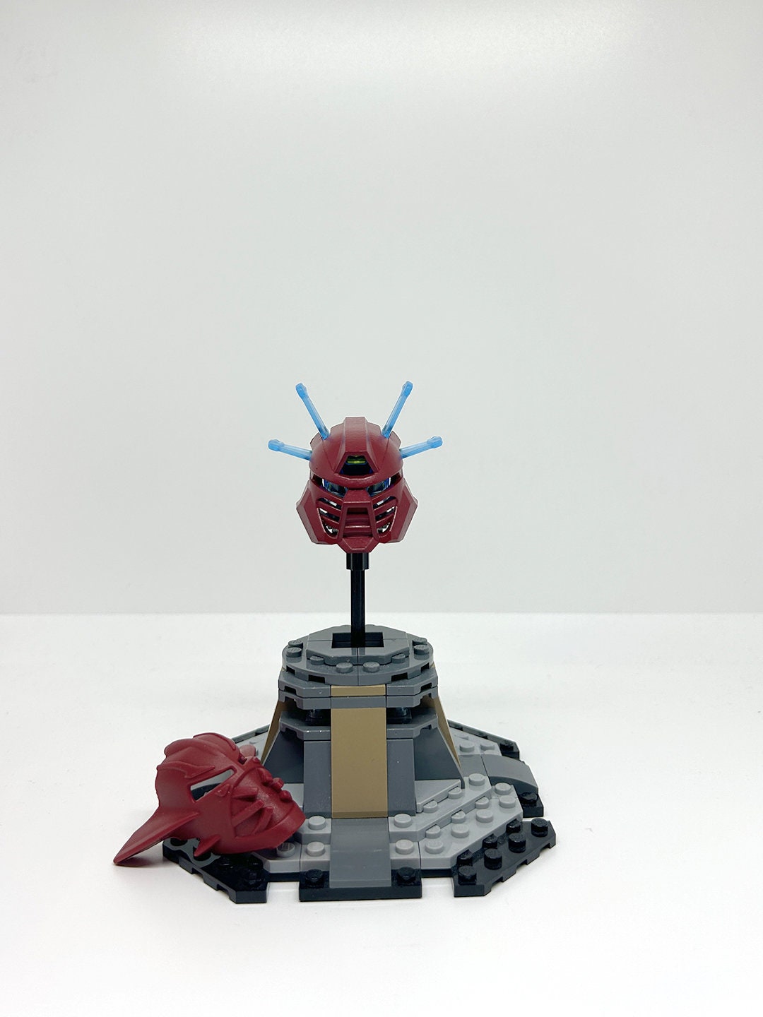 Pilot Adapted Mask of Shielding | Kanohi Hau Nuva, Metru Red
