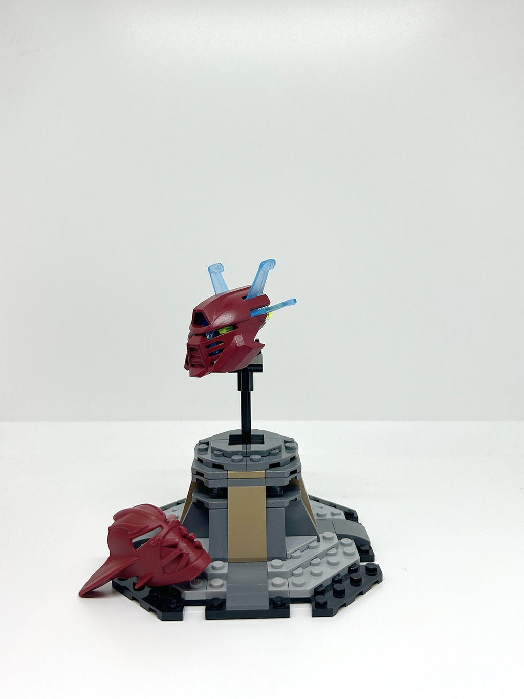Pilot Adapted Mask of Shielding | Kanohi Hau Nuva, Metru Red