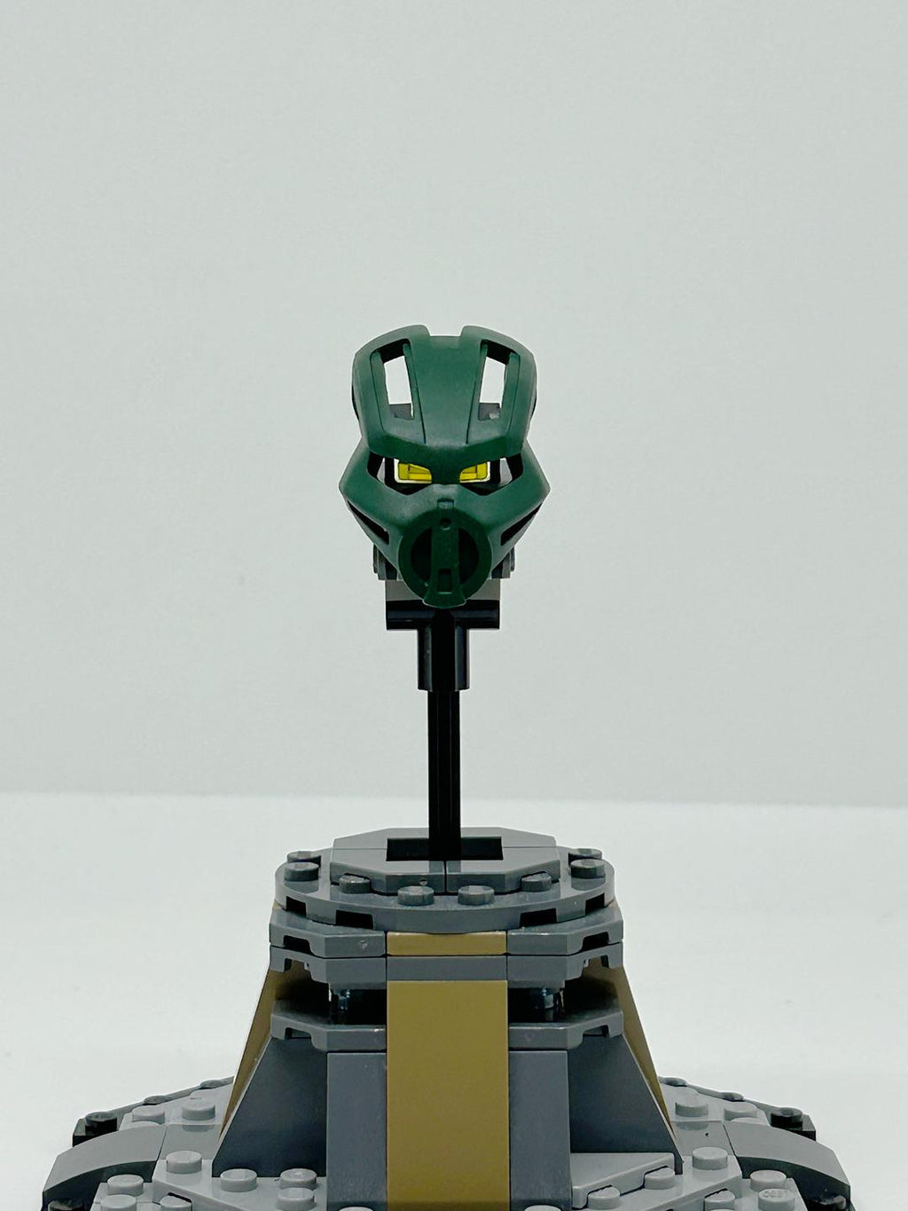 Mask of Stealth | Great Kanohi Volitak (Galva Ver)