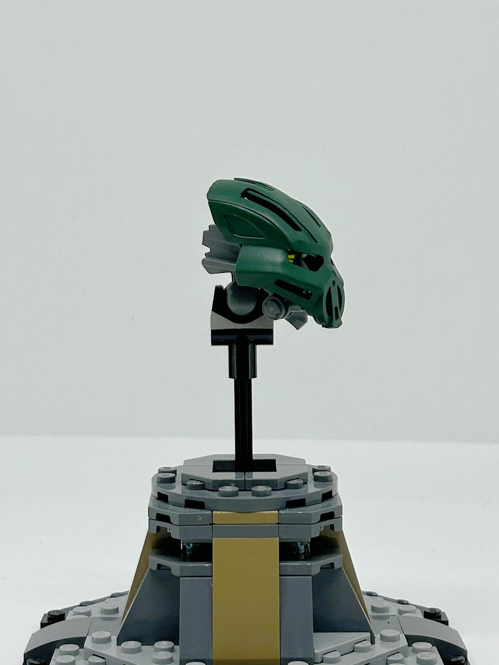 Mask of Stealth | Great Kanohi Volitak (Galva Ver)