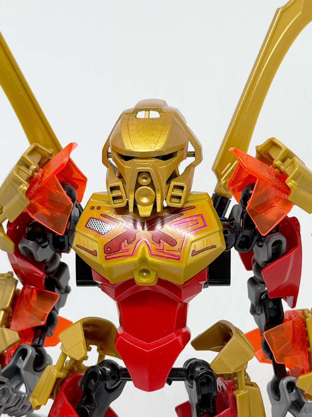 G2 Kanohi Aki | Akamai's Mask, Mata Red, Pearl Gold, G2 Compatible