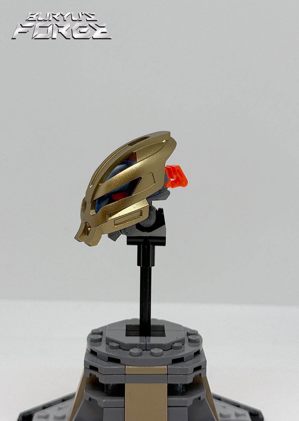 Mask of Kindred | Great Faxon, Dark Gold
